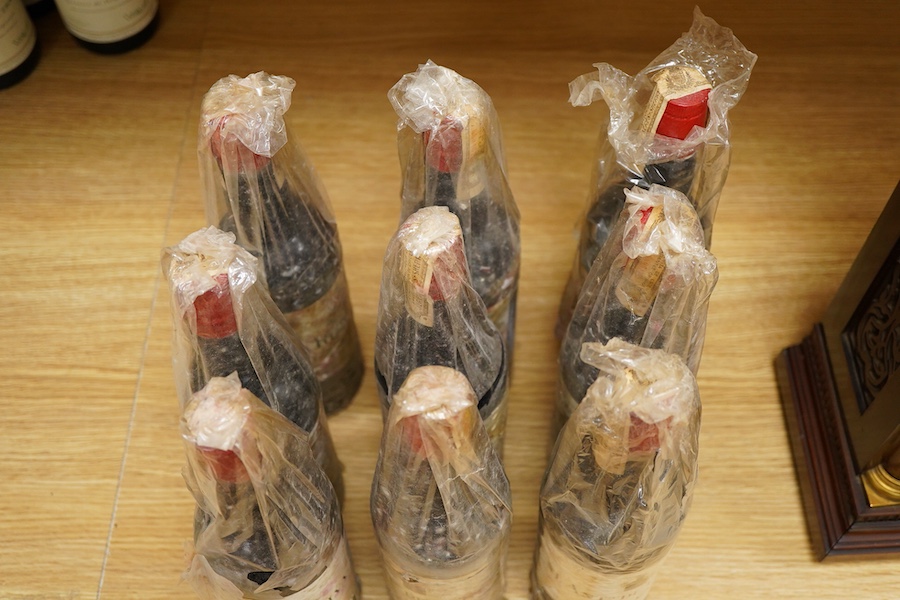 M. Antonio De La Riva, Jerez-Xeres- Sherry, nine bottles